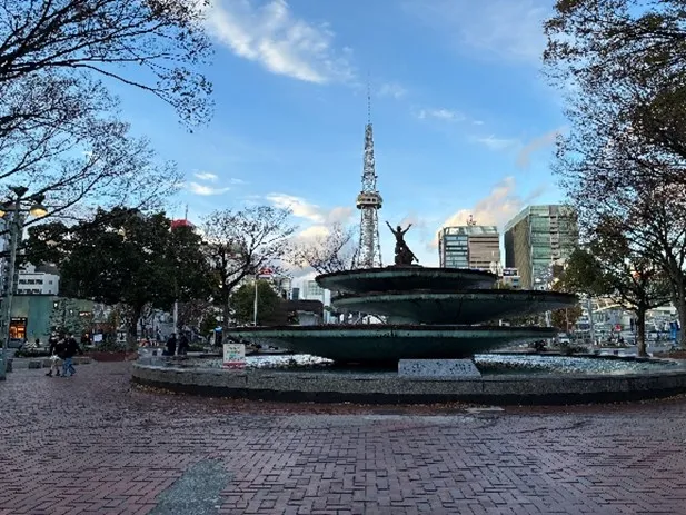 久屋大通公園「希望の広場」（希望の噴水と中部電力MIRAI TOWER）