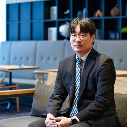 usri社員紹介 画像